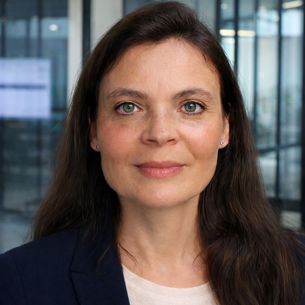 Foto profesional de Karla Hilterhaus T., Consultora en Validación Operacional